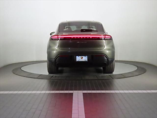 Thumbnail: 2025 Porsche Macan - 6