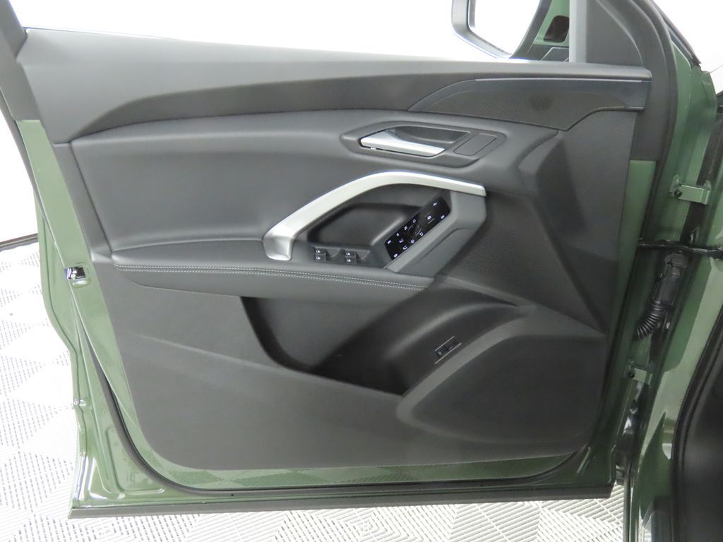 Thumbnail: 2026 Audi Q5 - 26