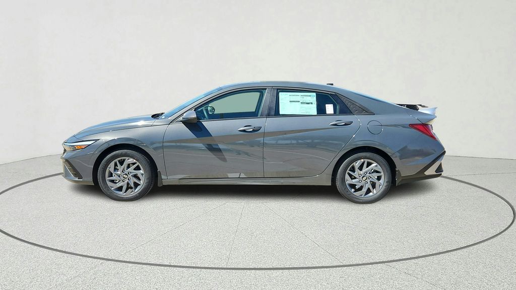 2026 Hyundai Elantra Hybrid