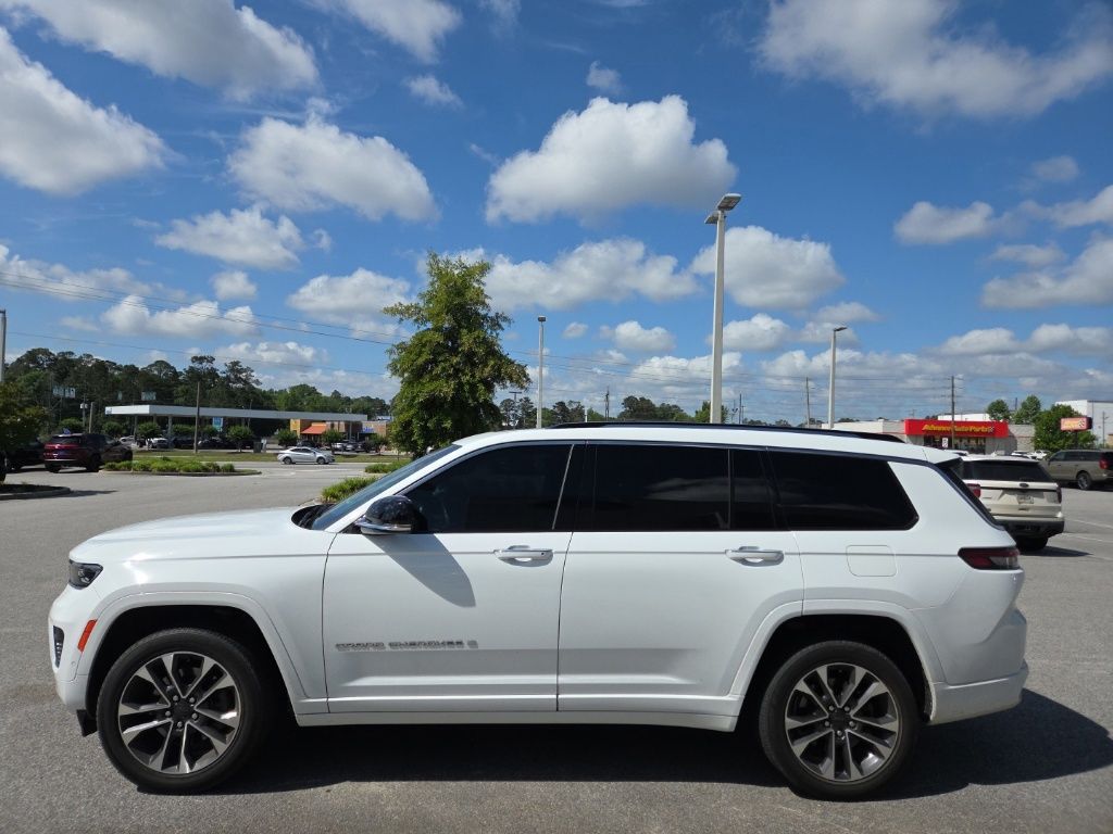 2022 Jeep Grand Cherokee L Overland 4x2