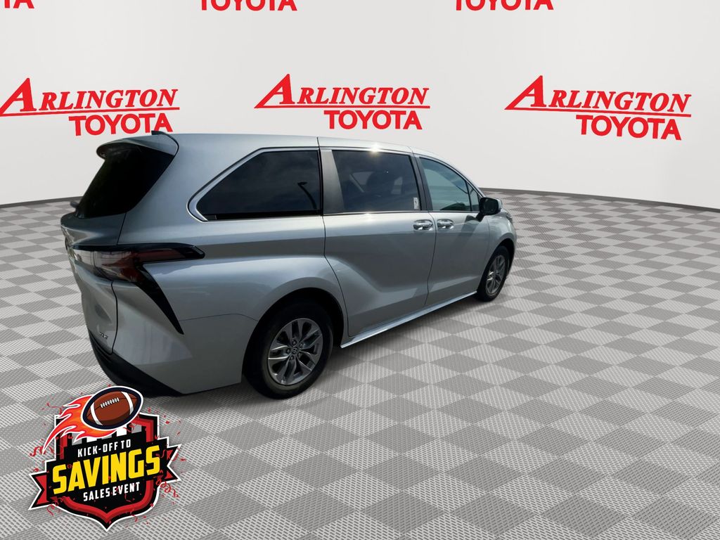 Used 2025 Toyota Sienna Van