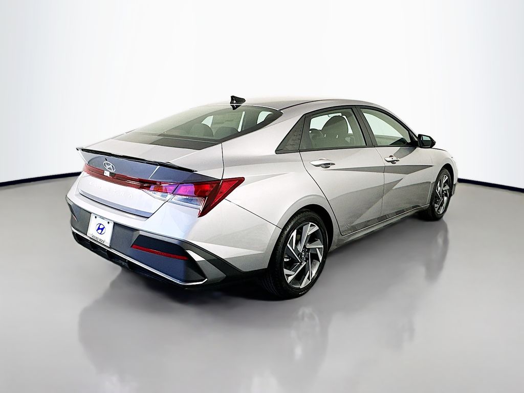 Thumbnail: 2025 Hyundai Elantra - 5