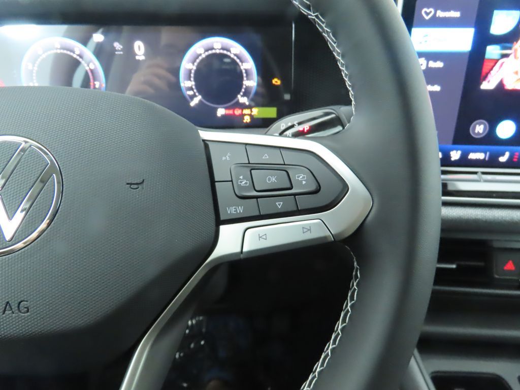 Thumbnail: 2026 Volkswagen Tiguan - 12