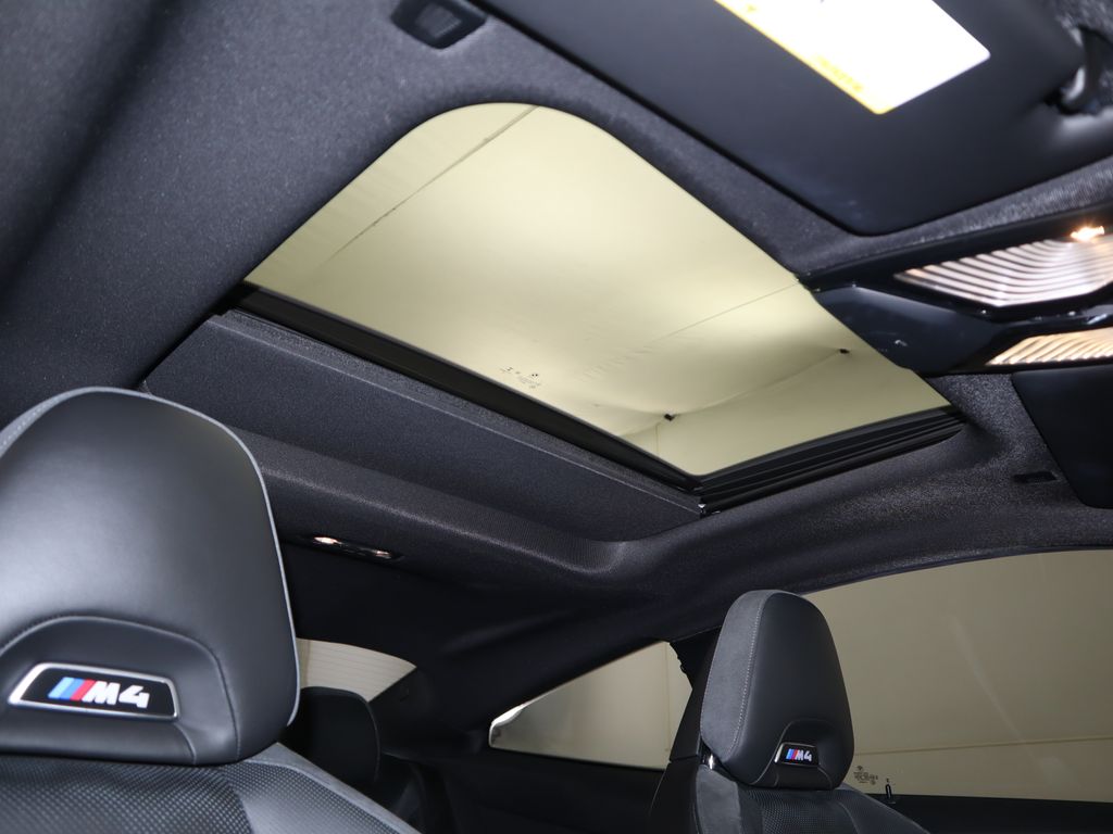 Thumbnail: 2023 BMW M4 - 19