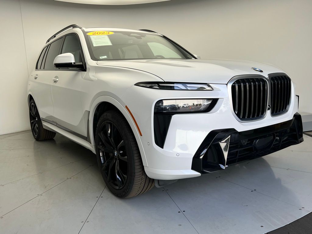 Thumbnail: 2023 BMW X7 - 2