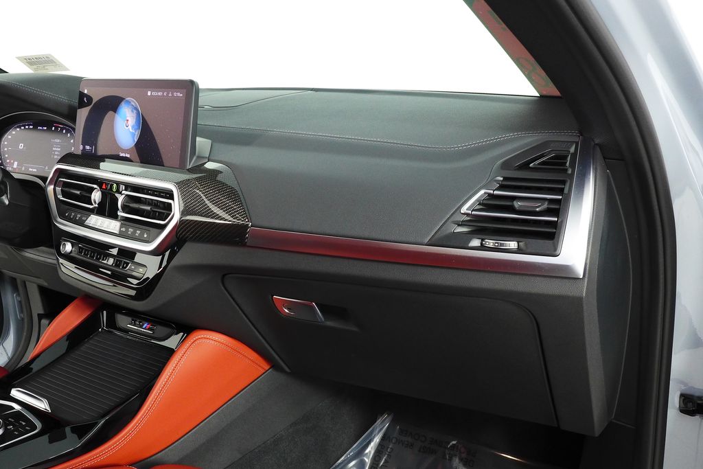 Thumbnail: 2022 BMW X4 - 15