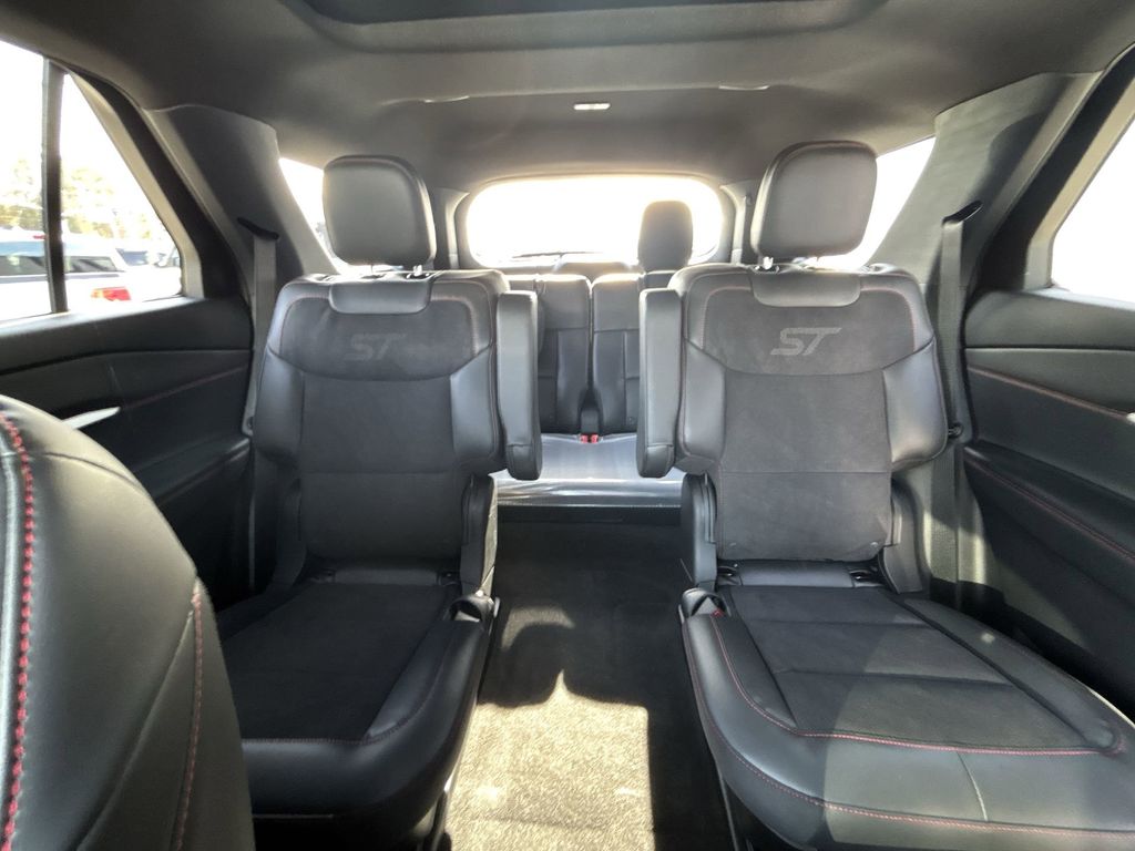 New 2026 Star White Metallic Tri-Coat Ford ST image 26