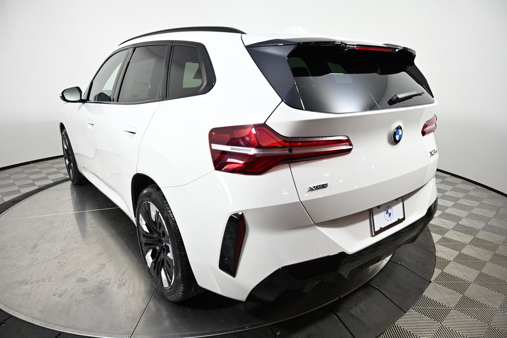 Thumbnail: 2026 BMW X3 - 3