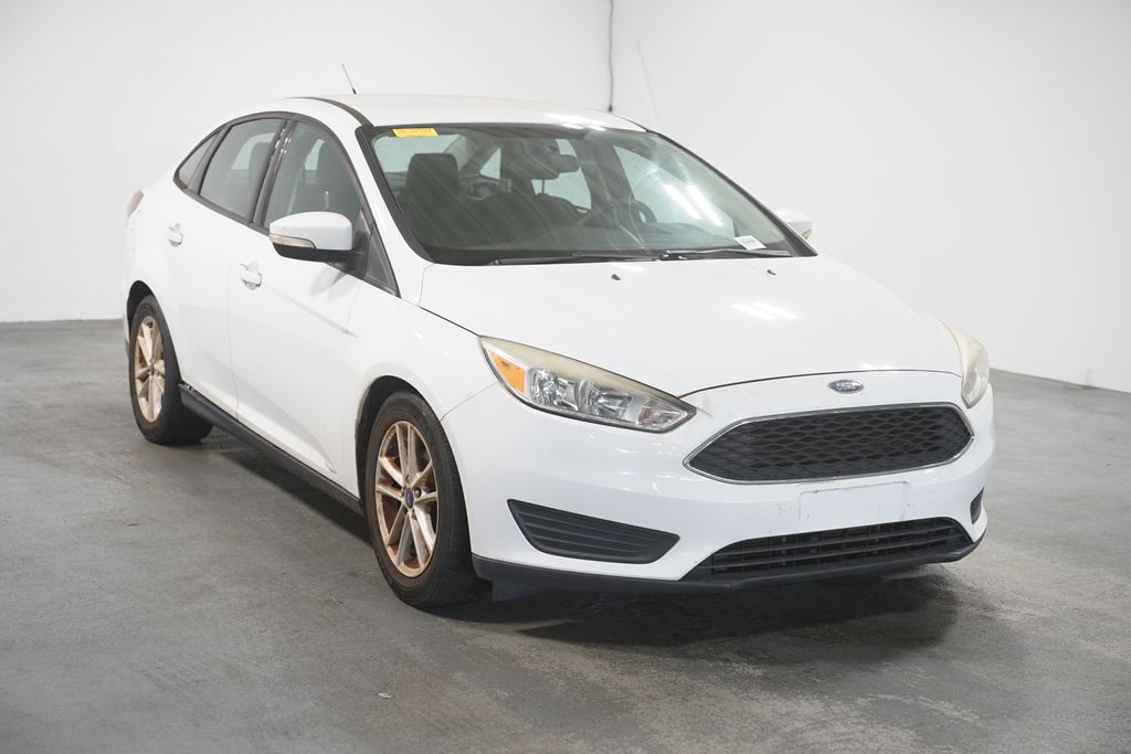 Thumbnail: 2016 Ford Focus - 3