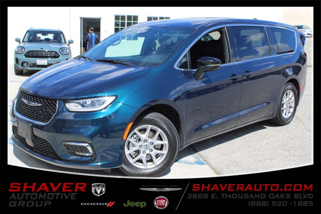 Fathom Blue Pearlcoat 2025 Chrysler Pacifica Select FWD Minivan Front-Wheel Drive 9-Speed Automatic