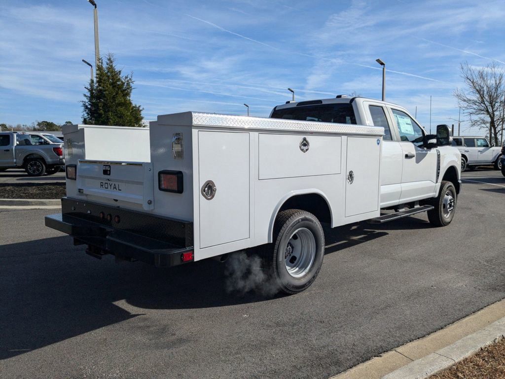 2024 Ford F-350 Super Duty XL