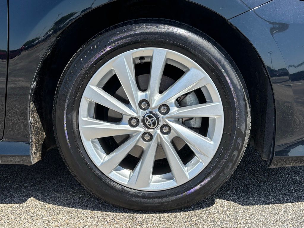 2023 Toyota Camry LE photo
