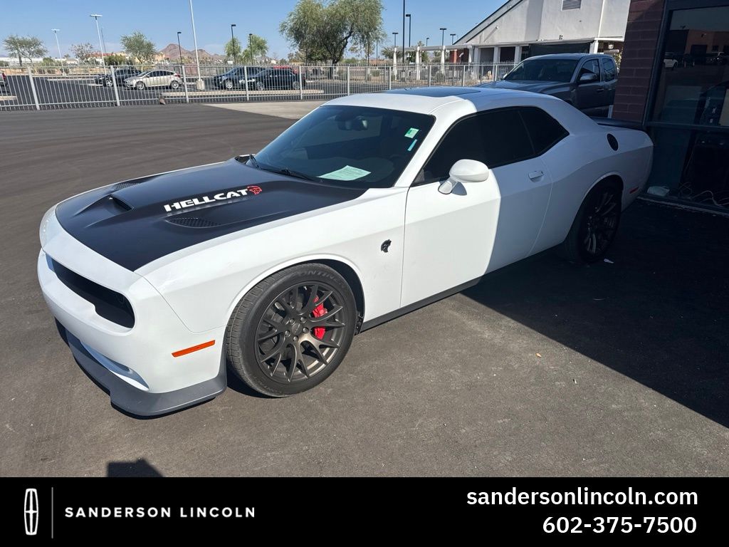 Bright White Clearcoat 2016 Dodge Challenger Coupe Rear-Wheel Drive 8-Speed Automatic