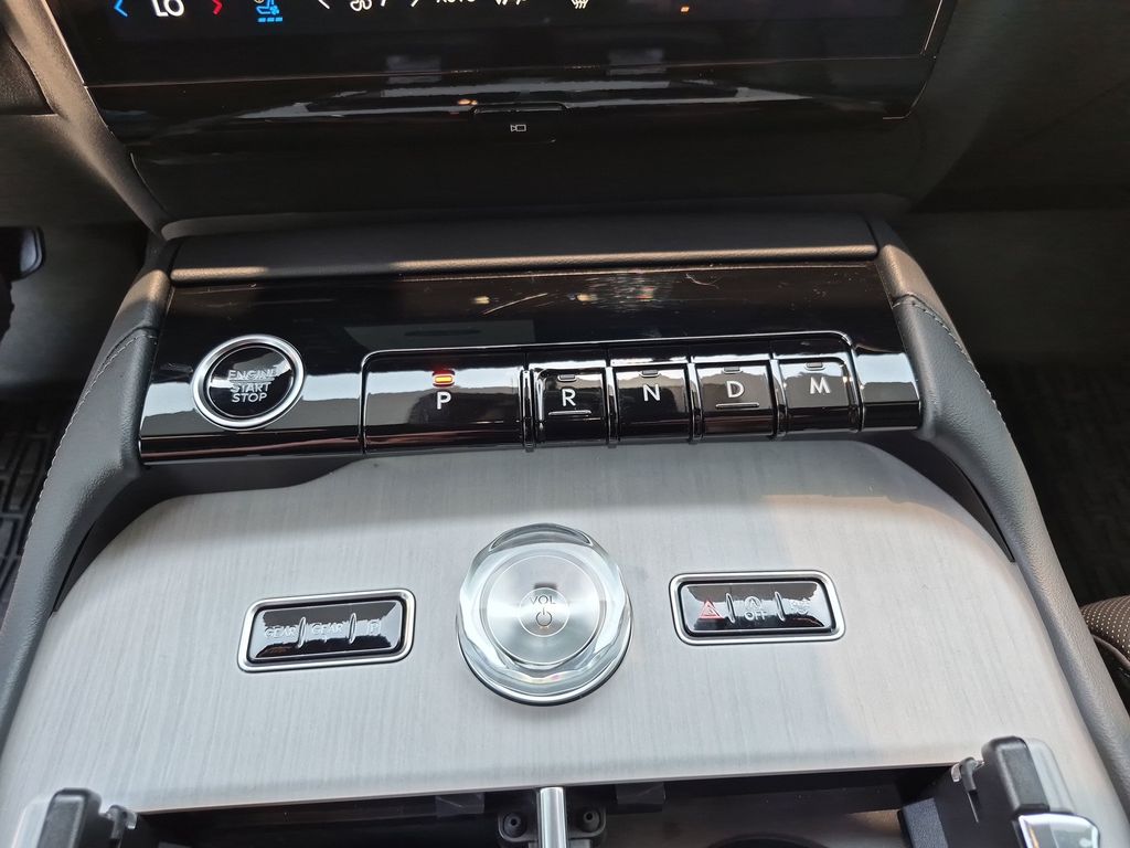 Used Car 2025 Lincoln Navigator  Reserve For Sale Under $90,000 In Austin, Texas