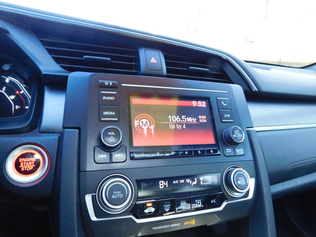 Thumbnail: 2017 Honda Civic - 10