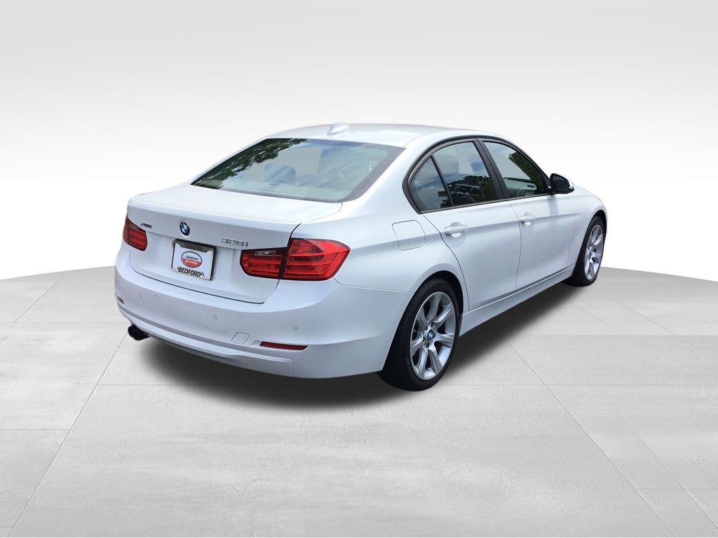 Thumbnail: 2015 BMW 3 Series - 5