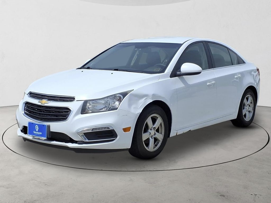 Summit White 2015 Chevrolet Cruze 1LT Sedan FWD Sedan Front-Wheel Drive 6-Speed Automatic Overdrive