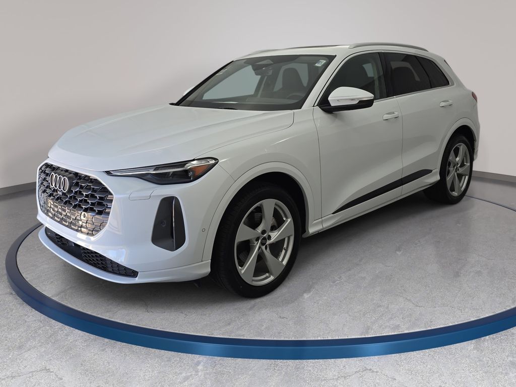 White 2025 Audi Q5 quattro Prestige 40 TFSI SUV / Crossover All-Wheel Drive 7-Speed Automatic