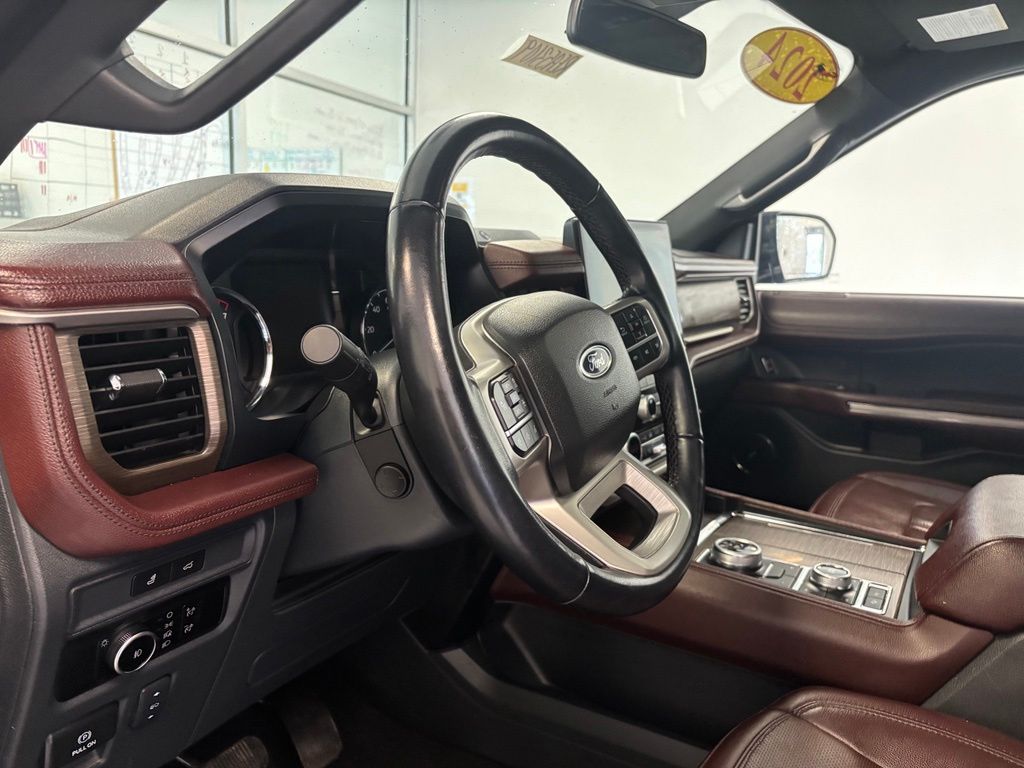 Used 2024 Ford Expedition SUV