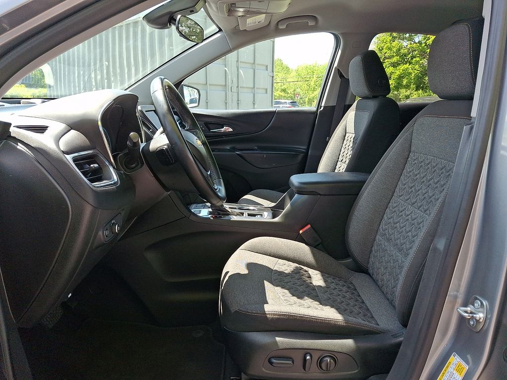 used 2024 Chevrolet Equinox car, priced at $23,354