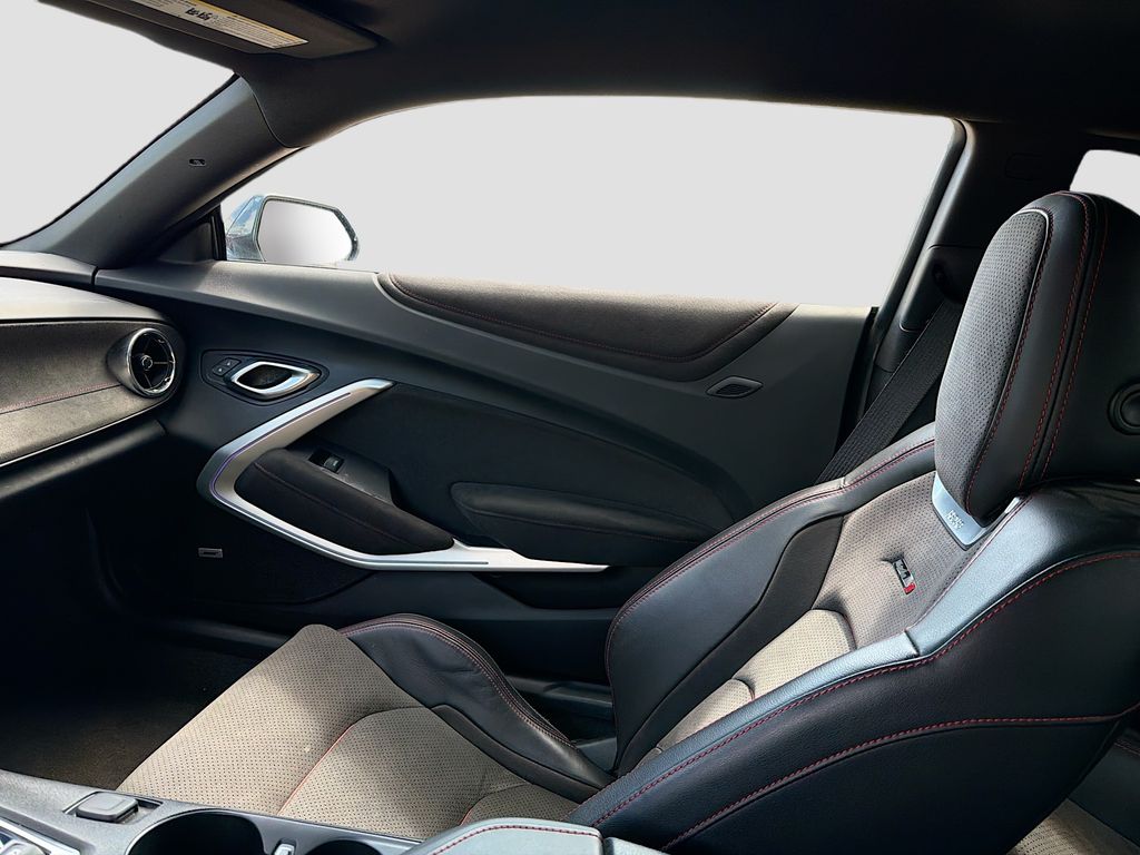 Used 2022 Gray Chevrolet ZL1 image 22