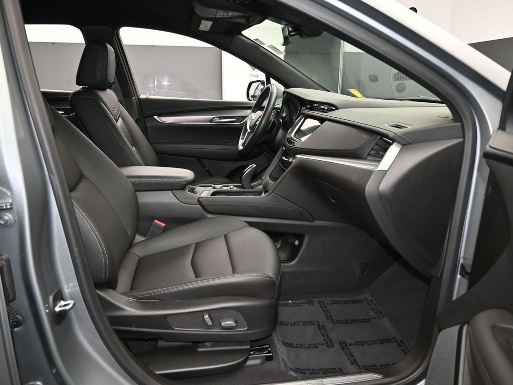 Used 2024 Argent Silver Metallic Cadillac Luxury image 47