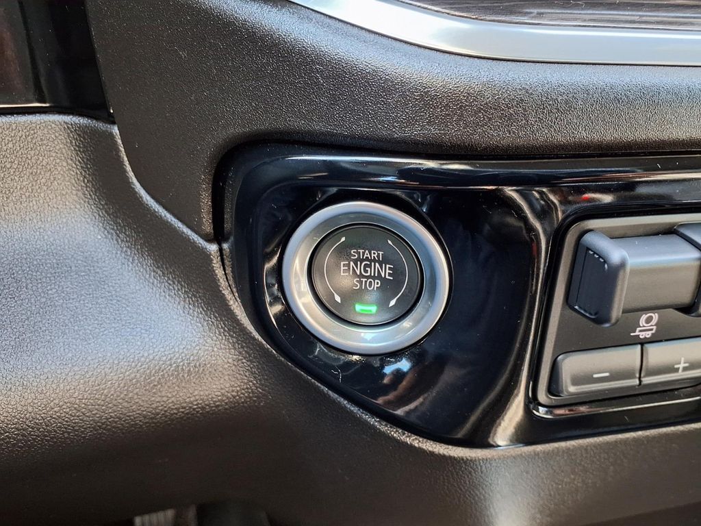 2024 Chevrolet Silverado 1500 LTZ - 11