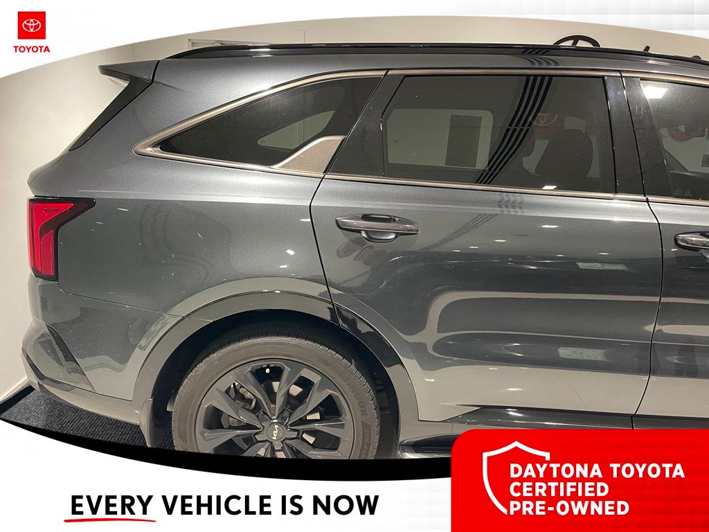 2022 Kia Sorento SX - Photo 8