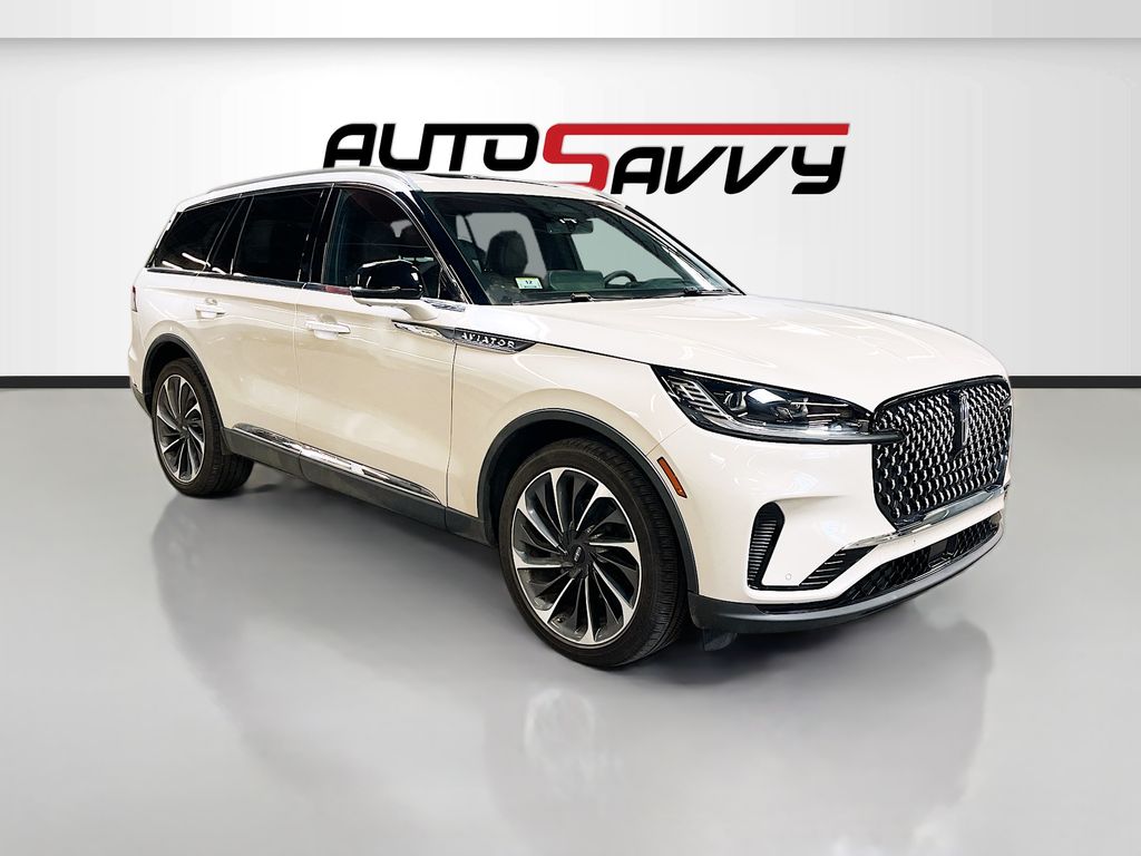 2025 Lincoln Aviator Reserve AWD's photo