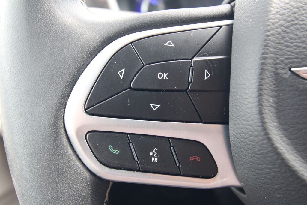 Used 2023 Chrysler Pacifica Hybrid Van