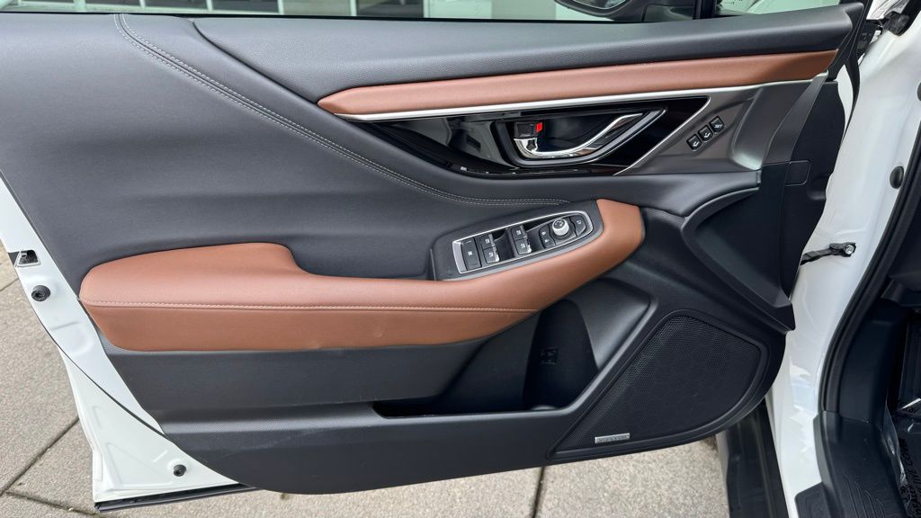 2022 Subaru Outback Touring XT