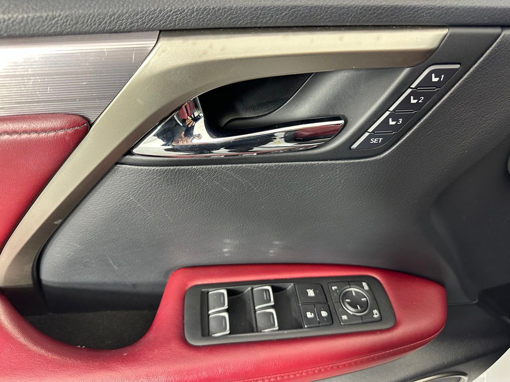 Thumbnail: 2019 Lexus RX - 16