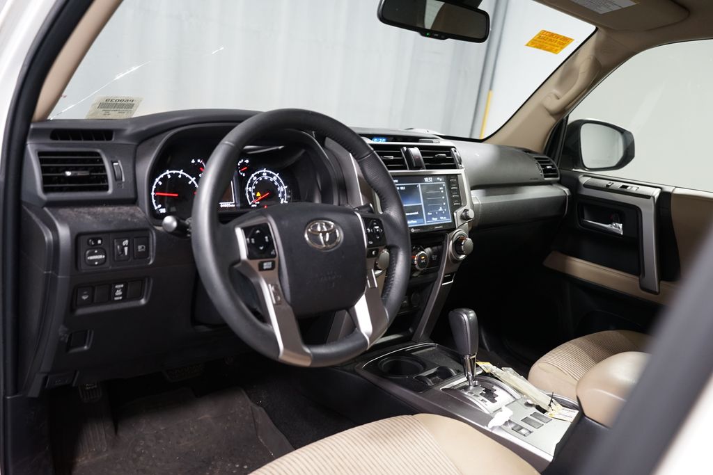 Thumbnail: 2021 Toyota 4Runner - 7