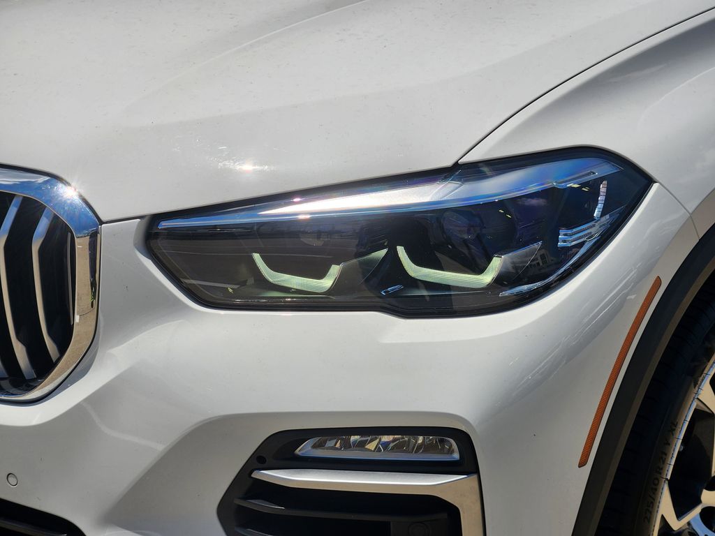 2021 BMW X5 sDrive40i White at Mac Haik CDJR North Houston
