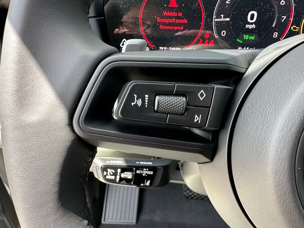 Thumbnail: 2026 Porsche Cayenne - 18