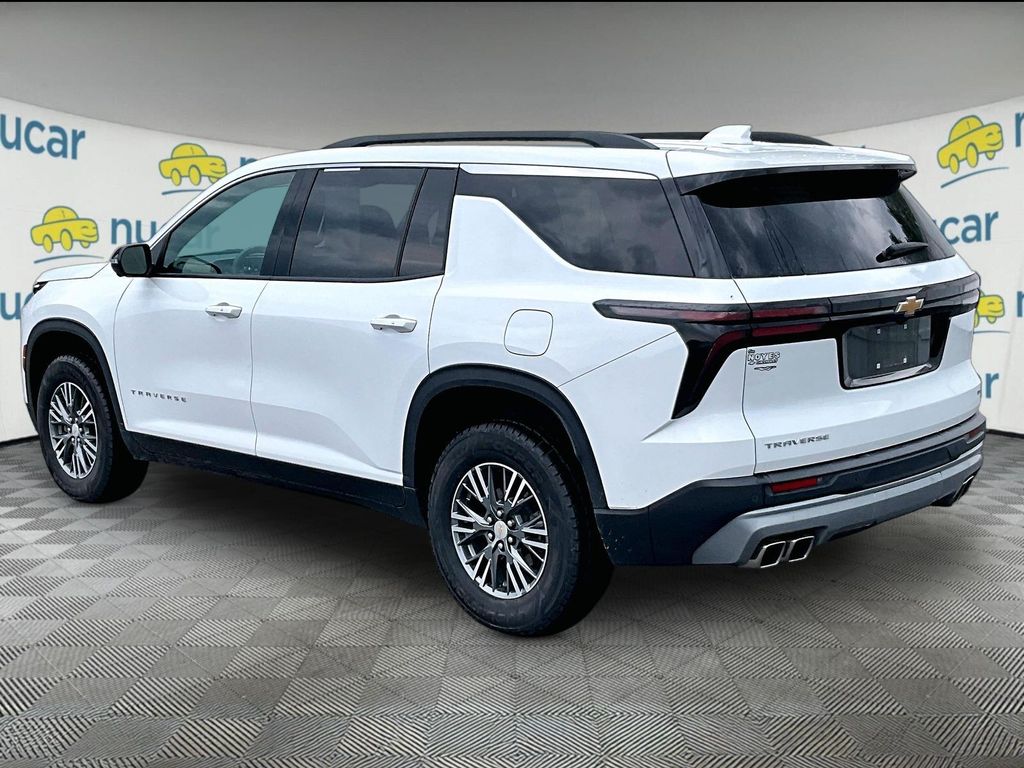 2024 Chevrolet Traverse — photo 4