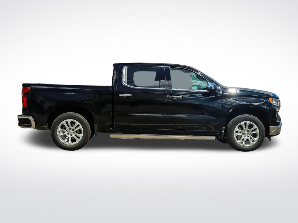 Thumbnail: 2022 Chevrolet Silverado 1500 - 6