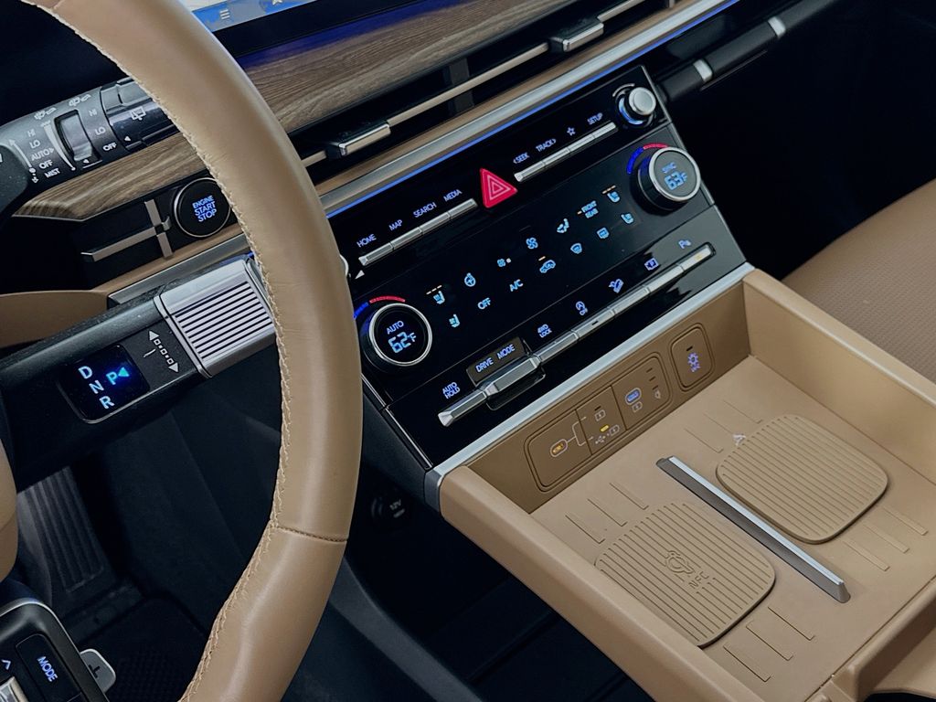 Thumbnail: 2024 Hyundai Santa Fe - 17