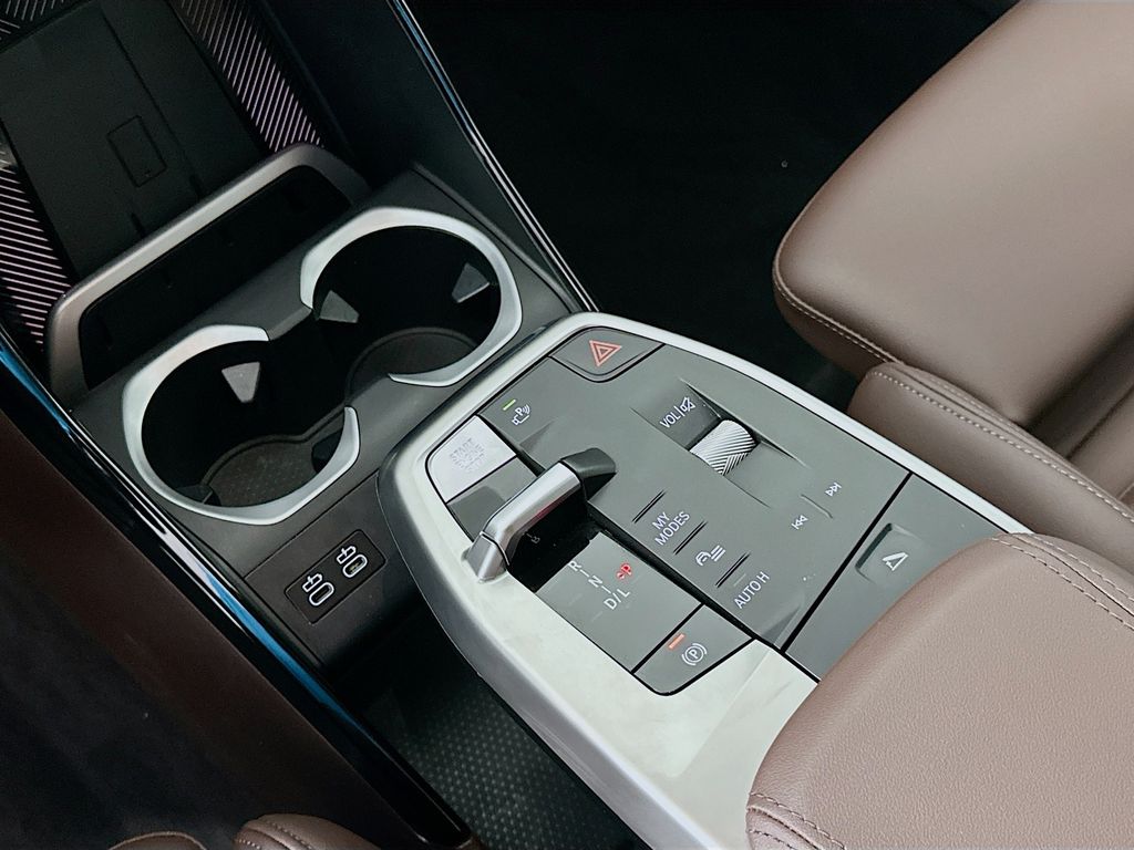 Thumbnail: 2025 BMW X1 - 16