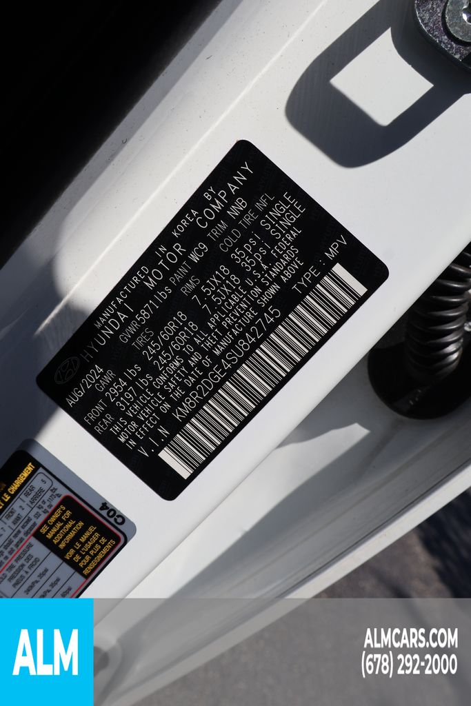Used 2025 White Hyundai SEL image 43