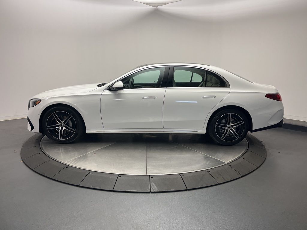 Thumbnail: 2026 Mercedes-Benz E-Class - 4