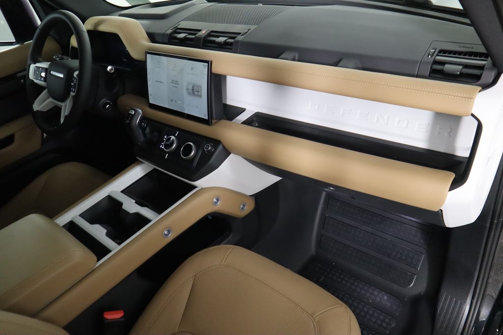2025 Land Rover Defender 110 19