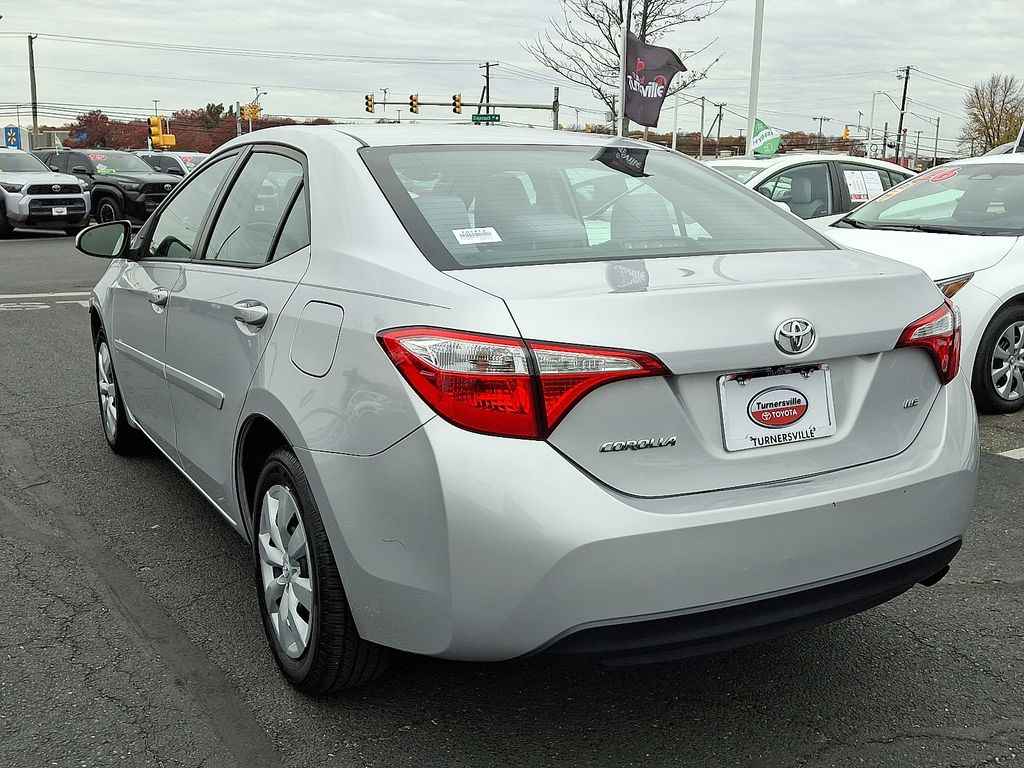 Thumbnail: 2015 Toyota Corolla - 4