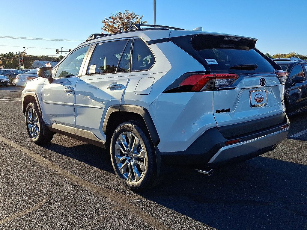 Thumbnail: 2025 Toyota RAV4 - 3