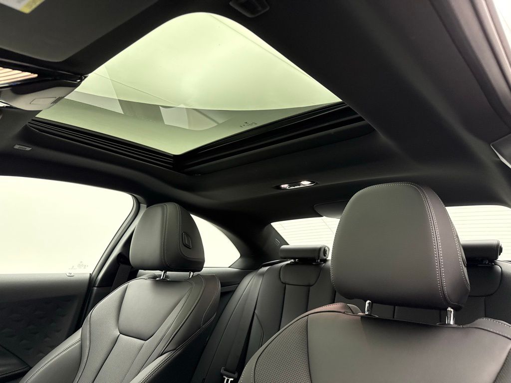 Thumbnail: 2025 BMW 2 Series - 21