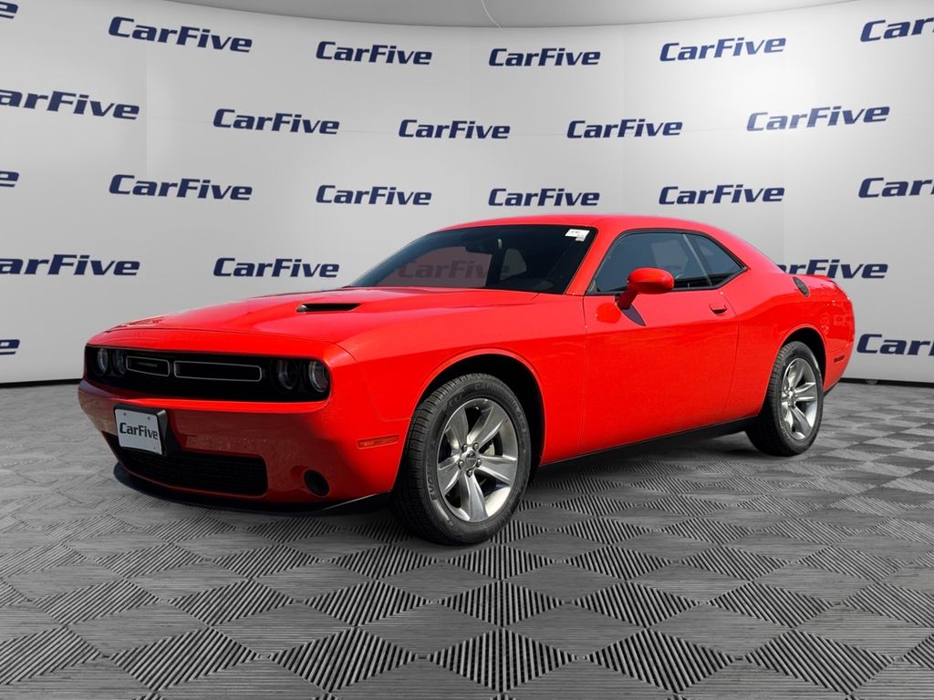Go Mango! 2022 Dodge Challenger Coupe Rear-Wheel Drive 8-Speed Automatic