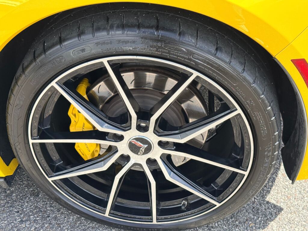 Thumbnail: 2015 Chevrolet Corvette - 9