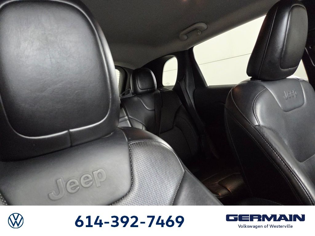 Used 2019 Gray Jeep Limited image 15