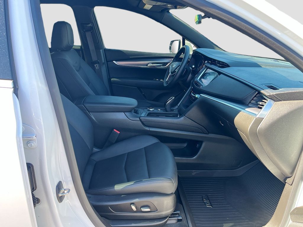 2024 Cadillac XT5 Luxury - Photo 28