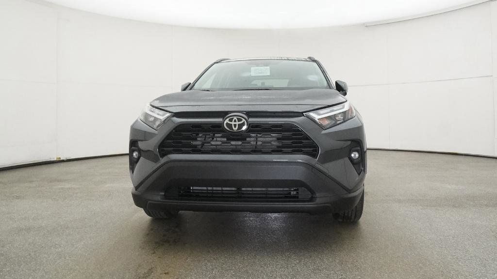 Thumbnail: 2025 Toyota RAV4 - 18